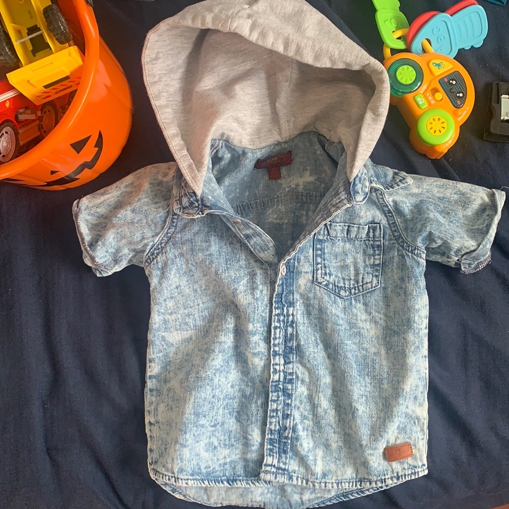 T-shirt